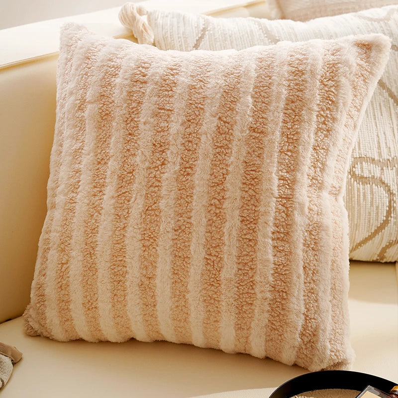 ציפית דקורטיבית באריגה גיאומטרית