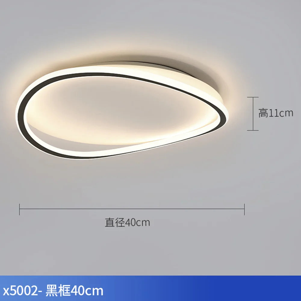 מנורת תקרה מנימליסטית