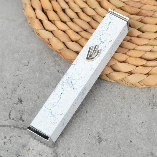 מזוזה בעיצוב מודרני