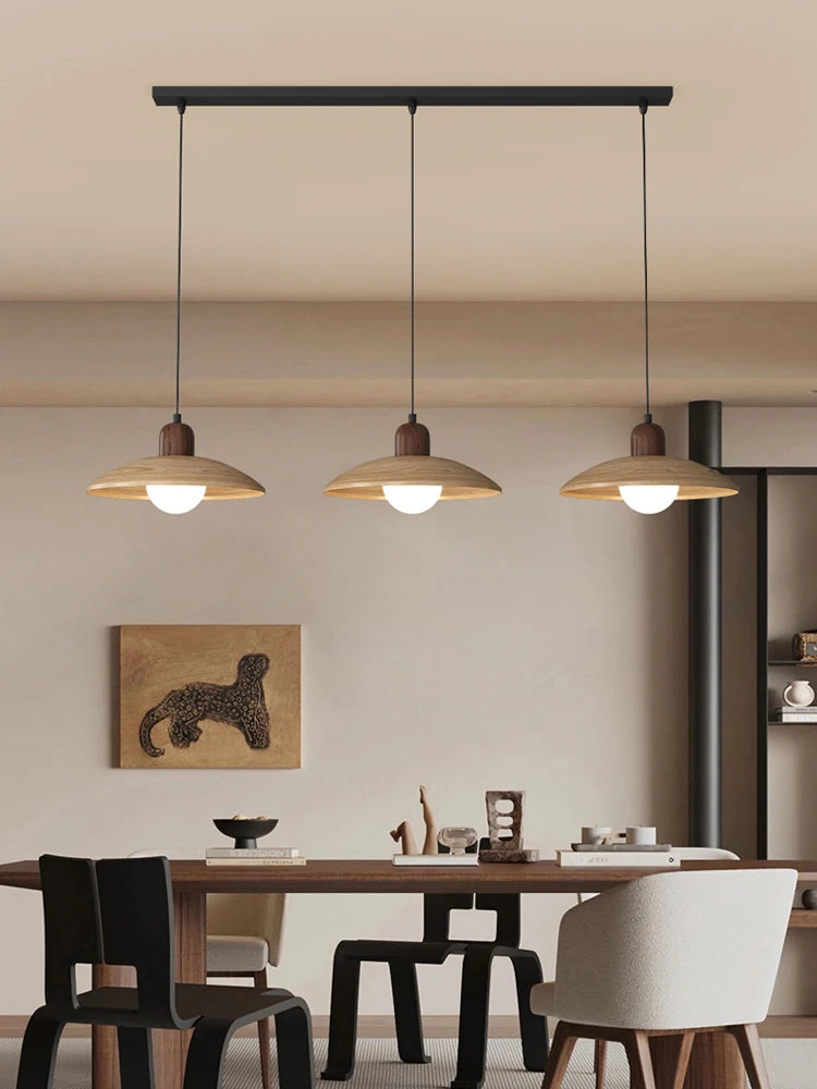 מנורת תלייה מתכת וזכוכית בעיצוב מודרני