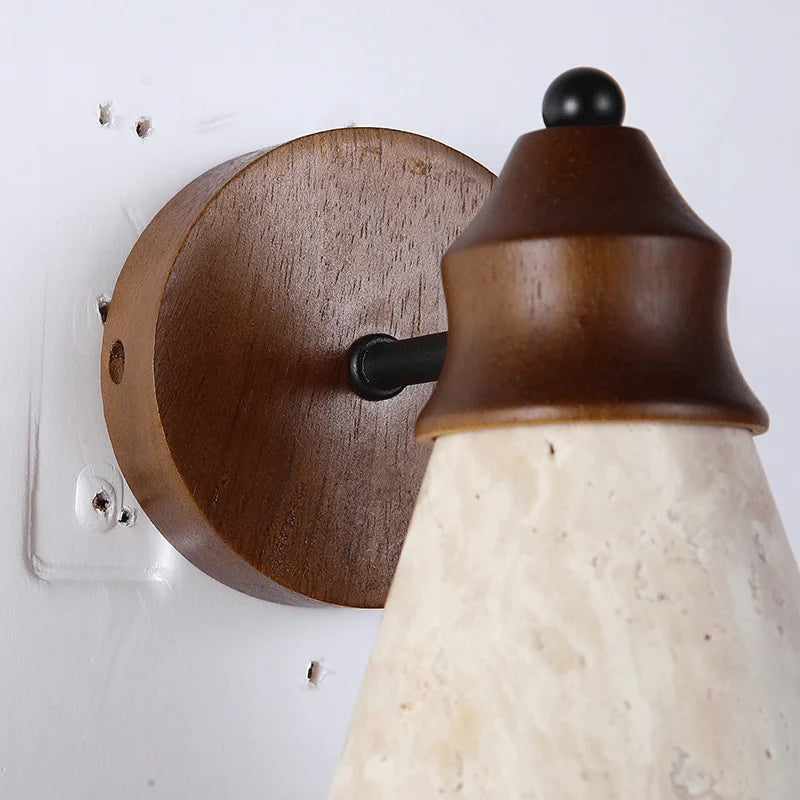 מנורת קיר אבן טרוורטין