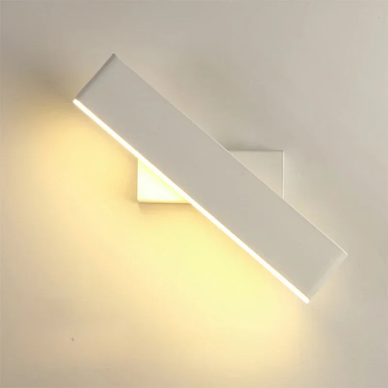 מנורת קיר דינמית