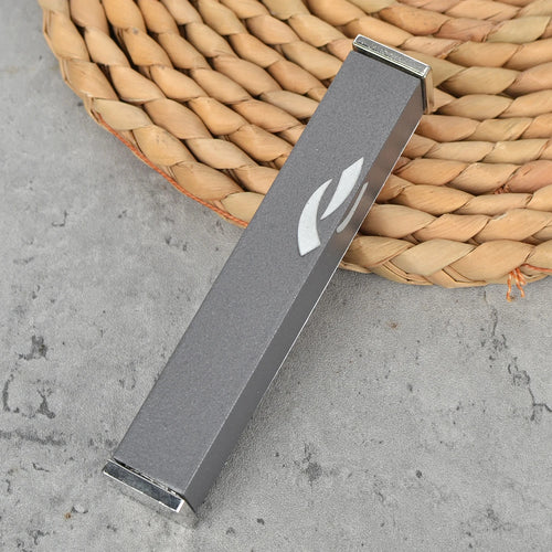 מזוזה בעיצוב מודרני