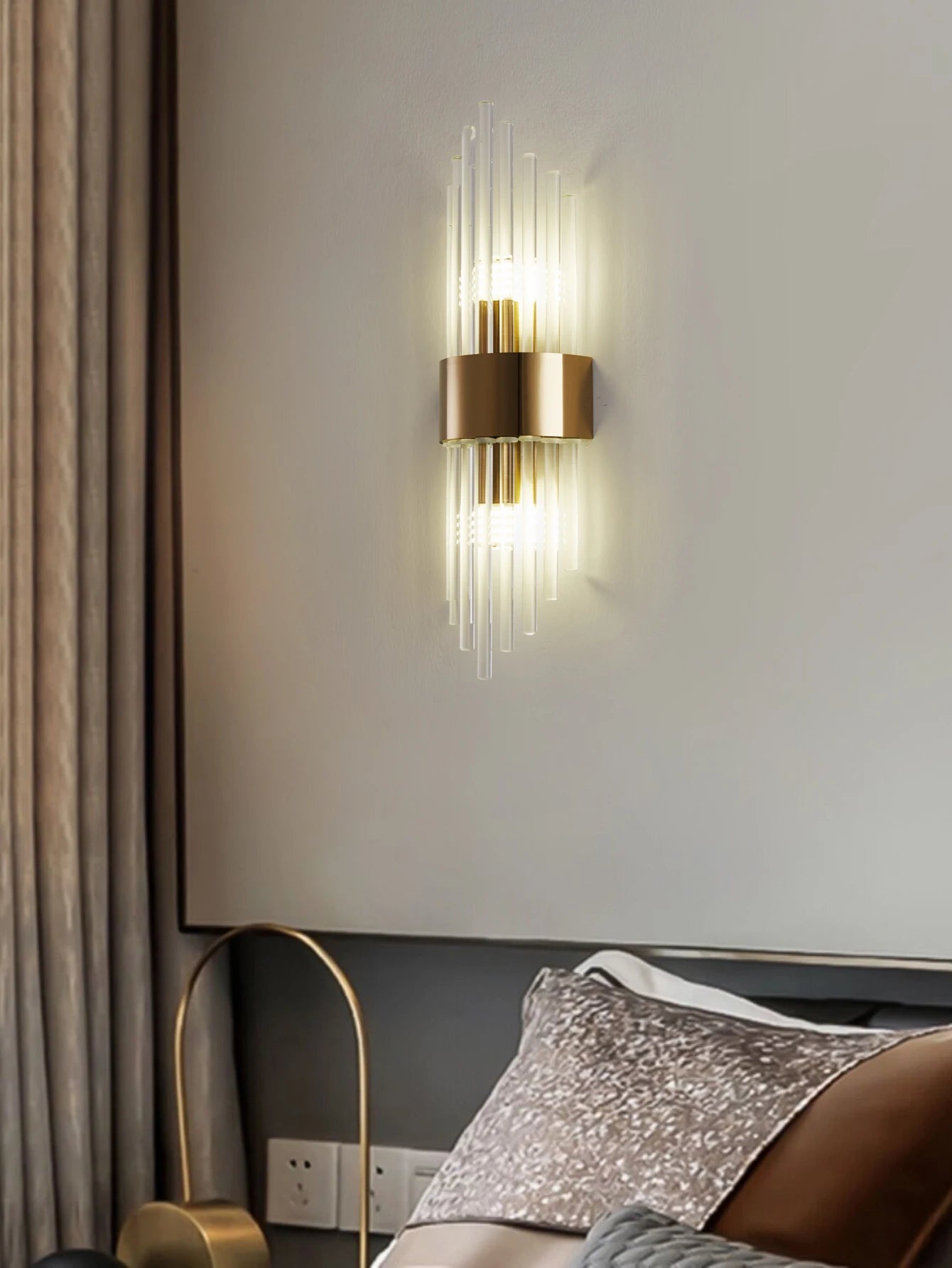 מנורת קיר קריסטל מודרנית